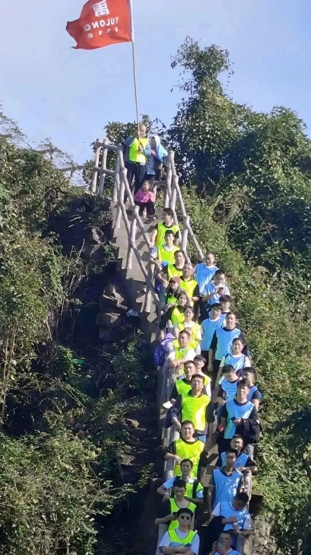 640X9VM05WB.jpg 640X9VM05WB.jpg