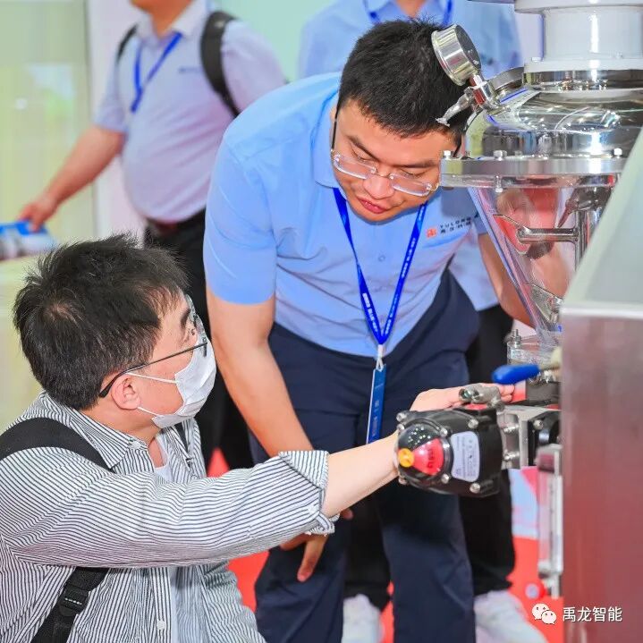 64067UTQMNI.jpg 64067UTQMNI.jpg