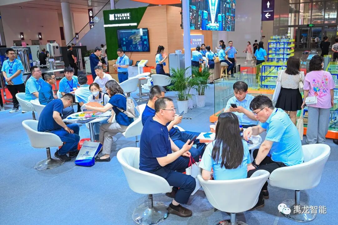 640C6WA4OQE.jpg 640C6WA4OQE.jpg