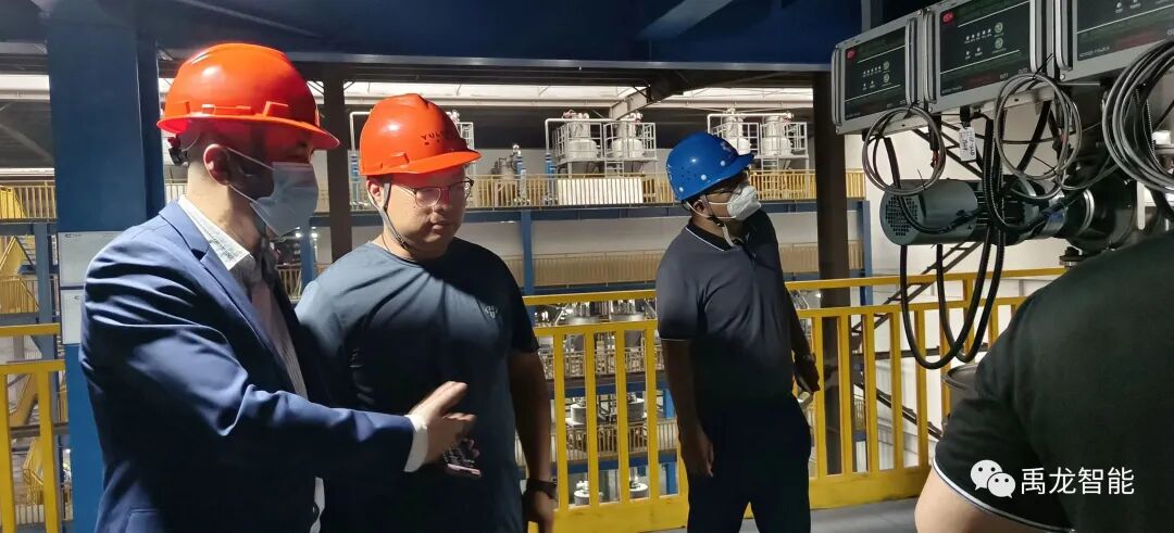 640J03BIRUJ.jpg 640J03BIRUJ.jpg