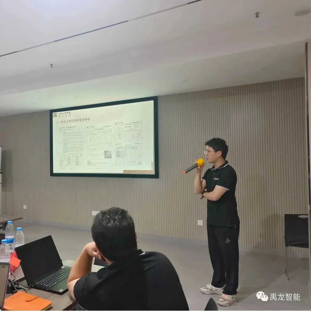 640W70PS9XY.jpg 640W70PS9XY.jpg